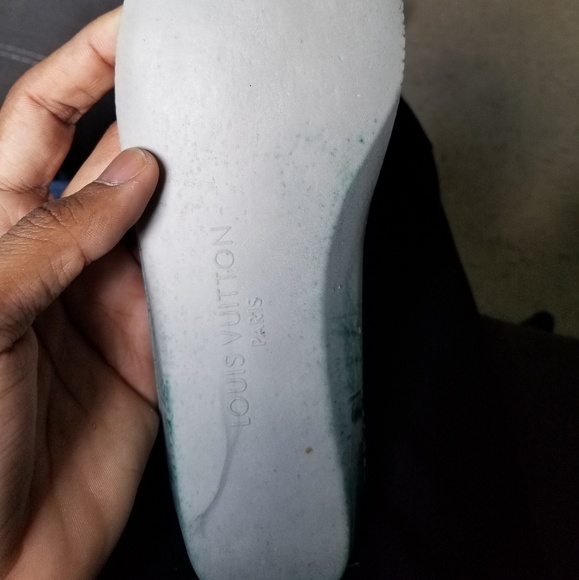 LOUIS VUITTON HERO HighTop Damier Graphite Sneaker - Picture 4 of 7